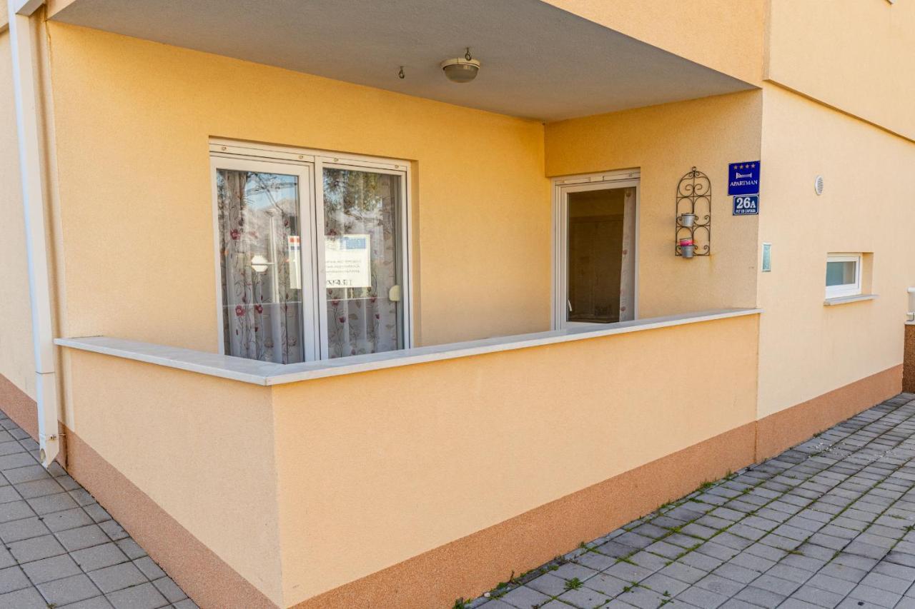 Spacious 2-Bedroom Apartment With Terrace And Parking Cavtat Εξωτερικό φωτογραφία