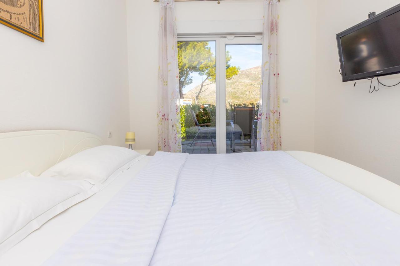 Spacious 2-Bedroom Apartment With Terrace And Parking Cavtat Εξωτερικό φωτογραφία