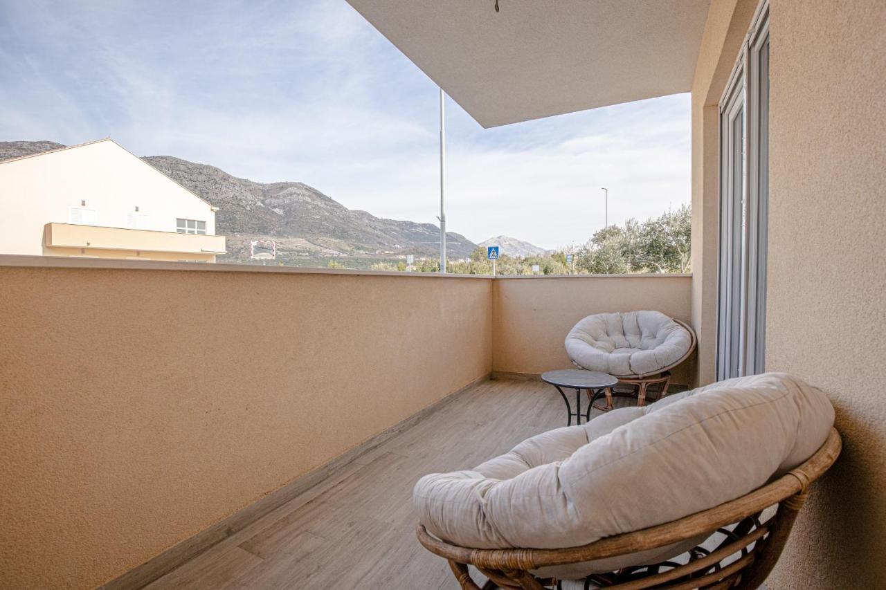 Spacious 2-Bedroom Apartment With Terrace And Parking Cavtat Εξωτερικό φωτογραφία